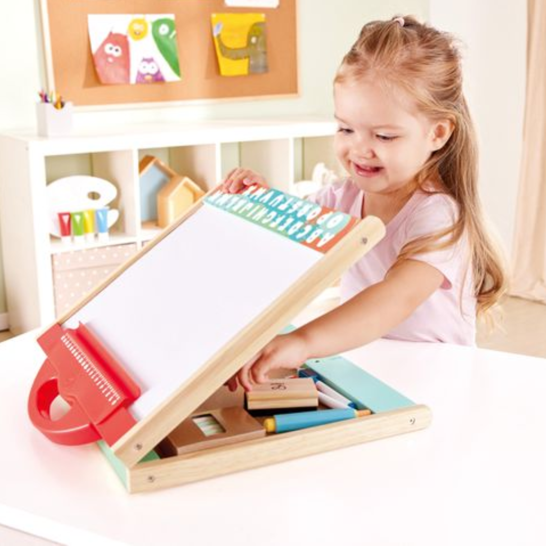 Store & Go Easel 手提收納畫板