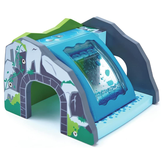 Waterfall Tunnel 夢幻瀑布火車隧道